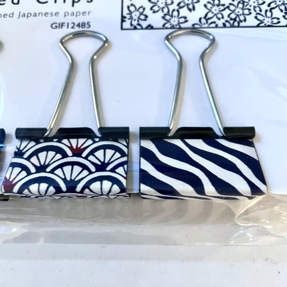 Clips with Japanese Silkscreened Paper - Picture 3 of 3